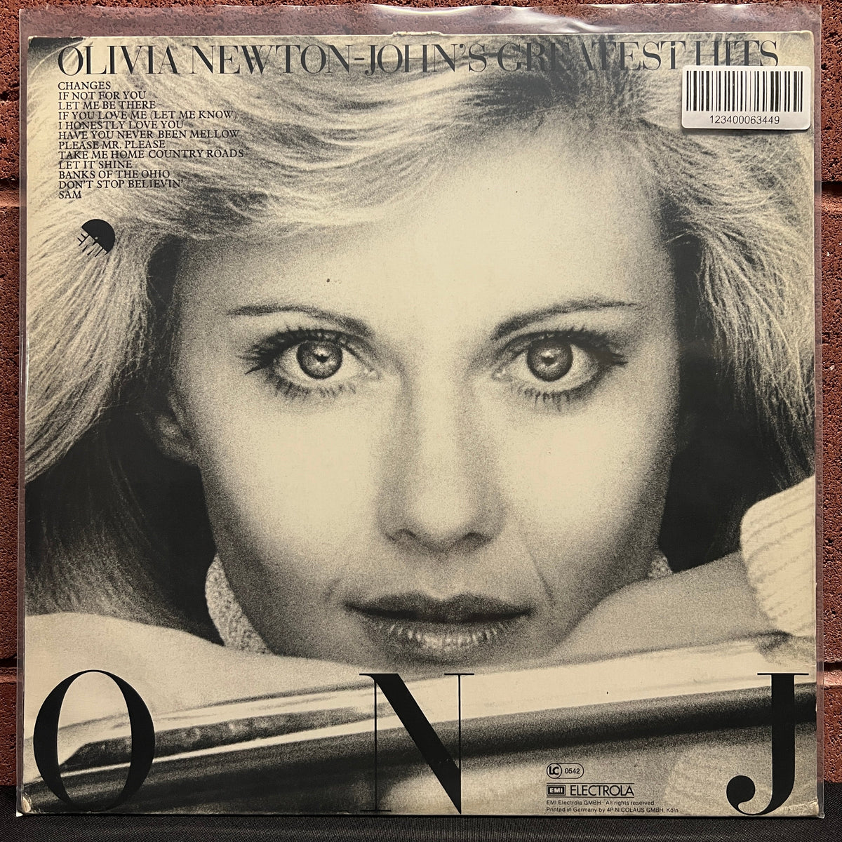 Used Vinyl: Olivia Newton-John "Greatest Hits" LP (1977 German Press)