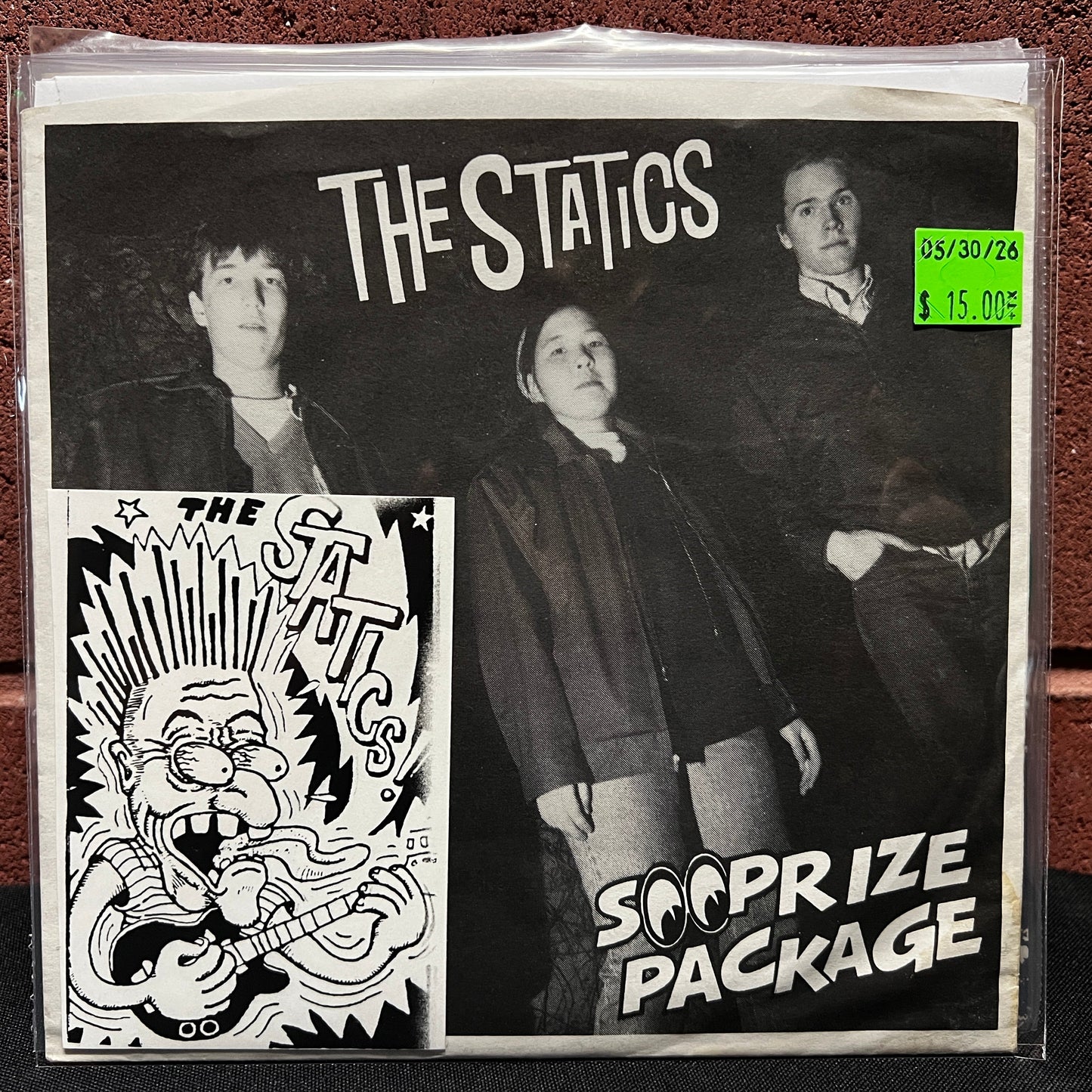Used Vinyl: The Statics "Sooprise Package" 7" (1994 UK Press - With Sticker!)