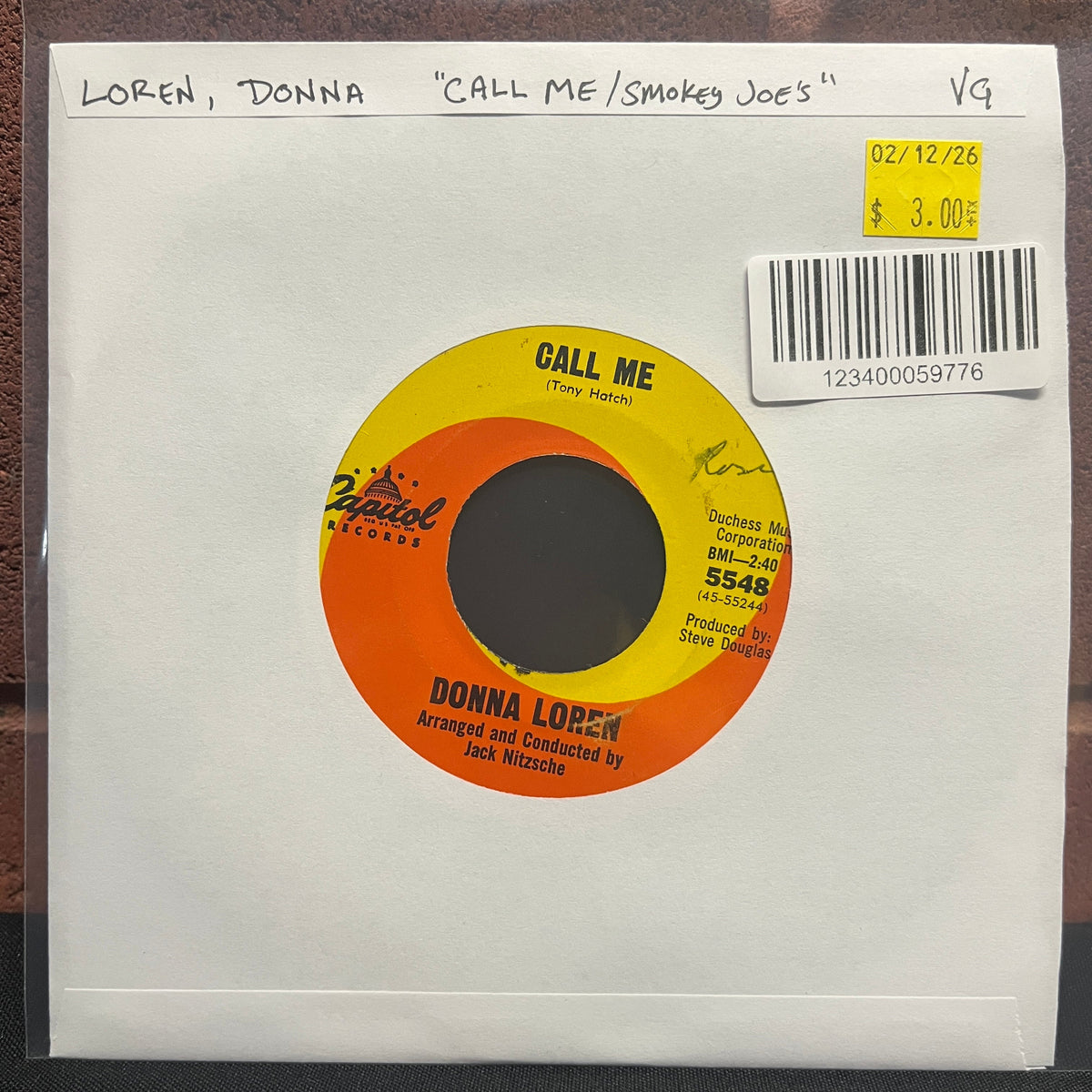 Used Vinyl: Donna Loren "Call Me / Smokey Joe's" 7" (1965 pressing)