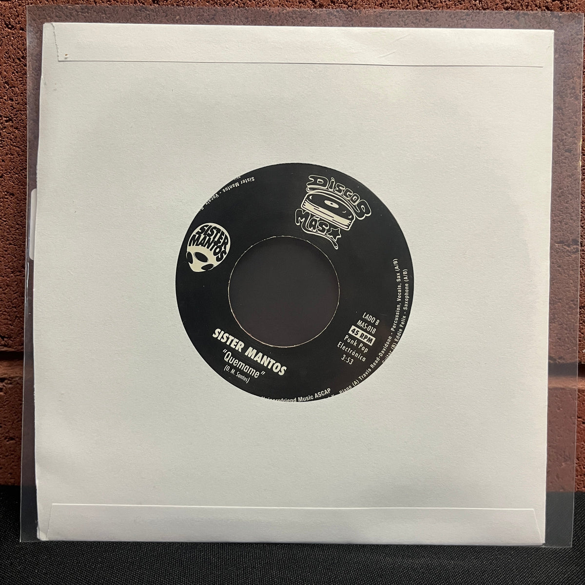 Used Vinyl: Sister Mantos "Fin Del Mundo" 7" (Red Marble Vinyl)
