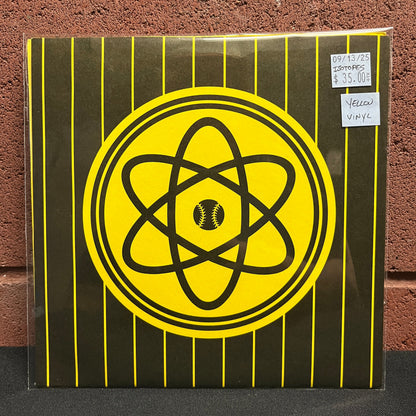 Used Vinyl: Isotopes "Heatseaker" 7" (Yellow vinyl, numbered)
