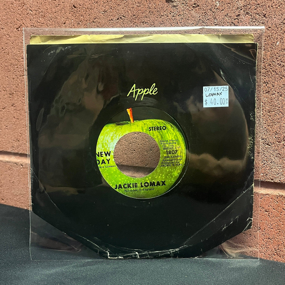 Used Vinyl: Jackie Lomax "New Day / Thumbin' A Ride" 7"