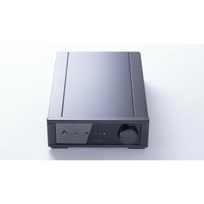 Rega - IO Integrated Amplifier